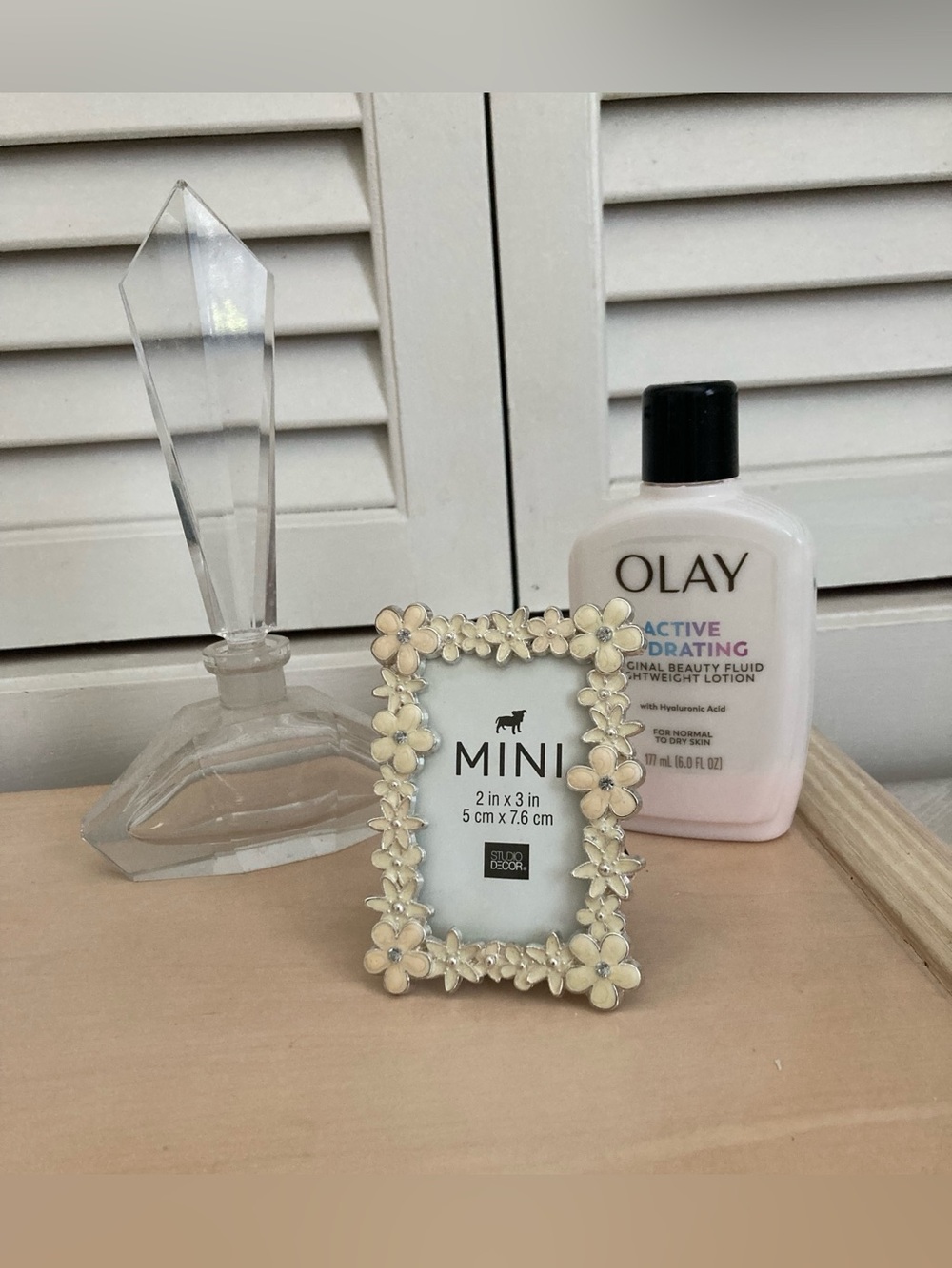 Studio Decor mini frame NWT